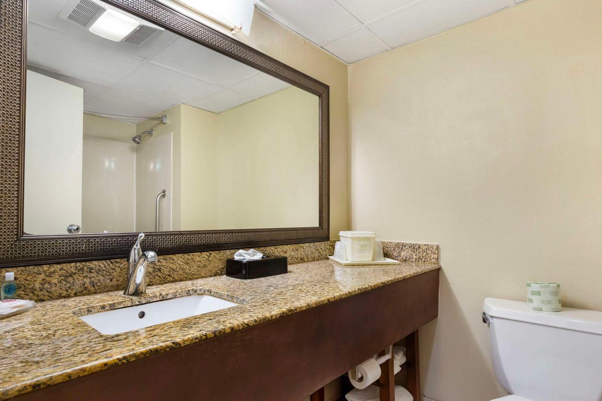 Clarion Pointe Research Triangle Park Durham Hotel Luaran gambar